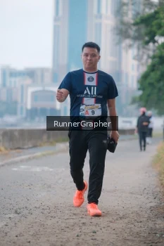 Runner Photo 4316375