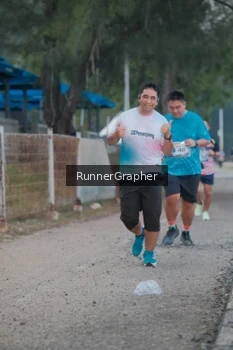 Runner Photo 4316384