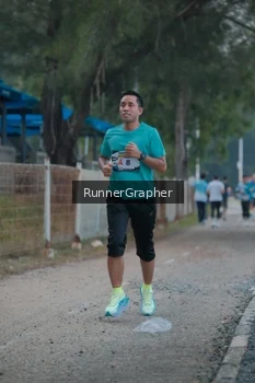 Runner Photo 4316387