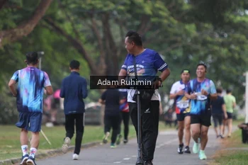 Runner Photo 4316390