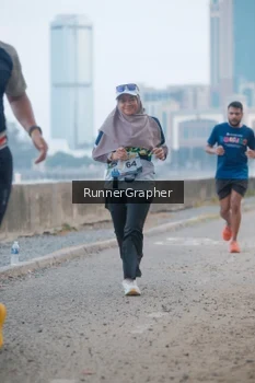 Runner Photo 4316396