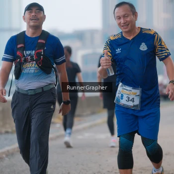 Runner Photo 4316397