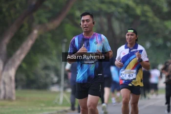 Runner Photo 4316413