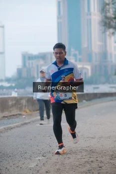 Runner Photo 4316415
