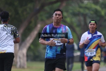 Runner Photo 4316421