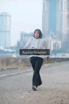 Runner Photo 4316422