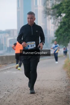 Runner Photo 4316437