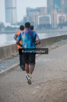 Runner Photo 4316441