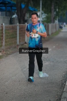 Runner Photo 4316446