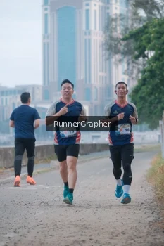 Runner Photo 4316449