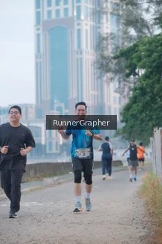 Runner Photo 4316482
