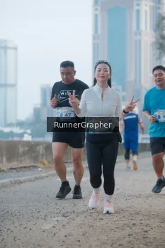 Runner Photo 4316483