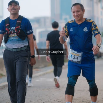 Runner Photo 4316484