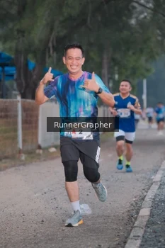 Runner Photo 4316486