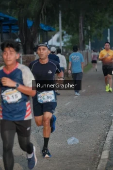 Runner Photo 4316493