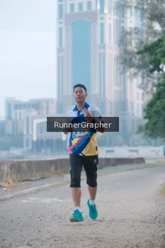 Runner Photo 4316494