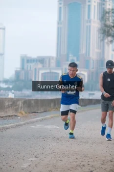 Runner Photo 4316496