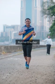 Runner Photo 4316505