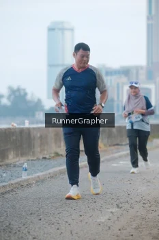 Runner Photo 4316506