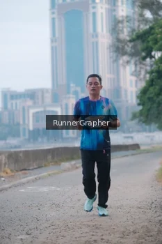 Runner Photo 4316516