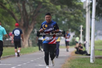 Runner Photo 4316538
