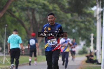 Runner Photo 4316541