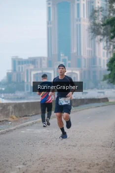 Runner Photo 4316546