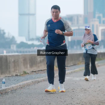 Runner Photo 4316552