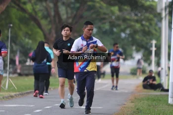 Runner Photo 4316553