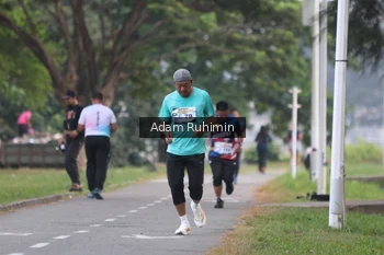 Runner Photo 4316570