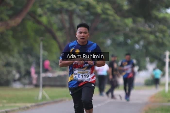 Runner Photo 4316583