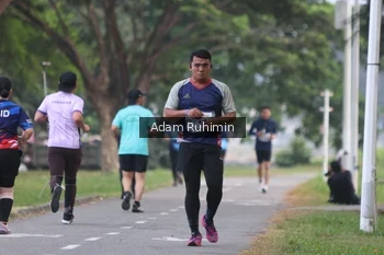 Runner Photo 4316612