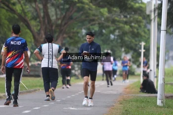 Runner Photo 4316630