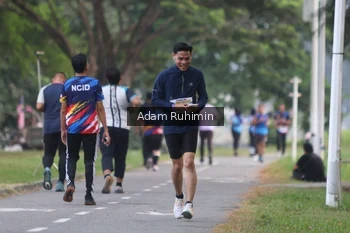 Runner Photo 4316635