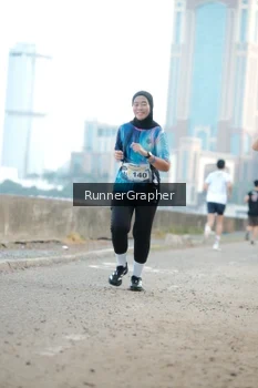 Runner Photo 4316642