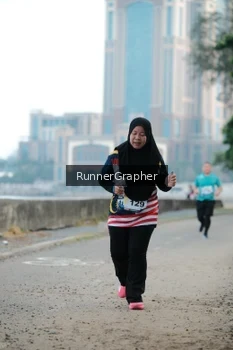 Runner Photo 4316658