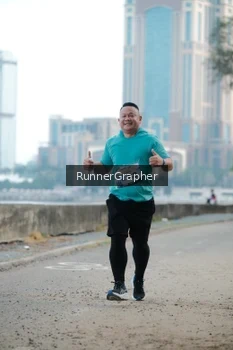 Runner Photo 4316674