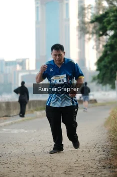 Runner Photo 4316679