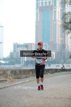 Runner Photo 4316684