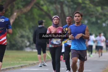Runner Photo 4316689