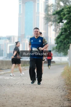 Runner Photo 4316692