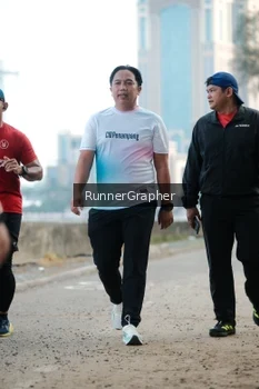 Runner Photo 4316698