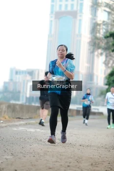 Runner Photo 4316702