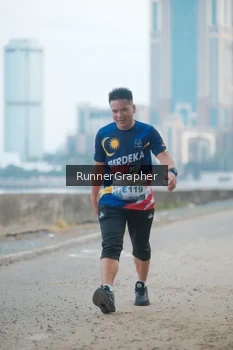 Runner Photo 4316704