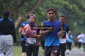 Runner Photo 4316705