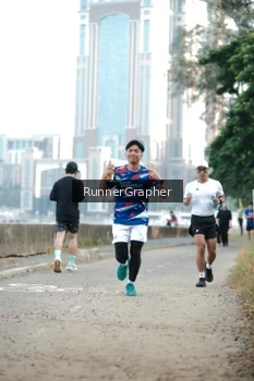 Runner Photo 4316709