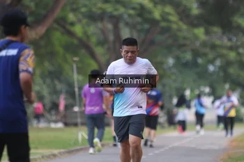 Runner Photo 4316735