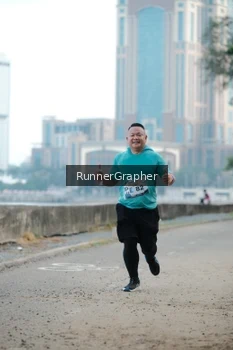 Runner Photo 4316765