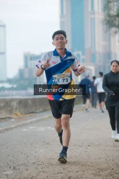 Runner Photo 4316781