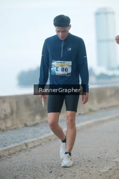 Runner Photo 4316800